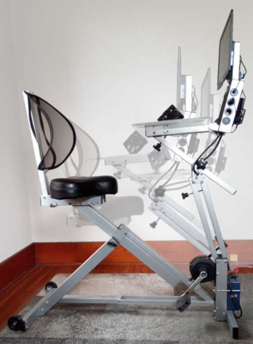 photos of adjustment range of desk and seat